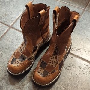 Ariat Fatbaby Patchwork boots, like new, size 8